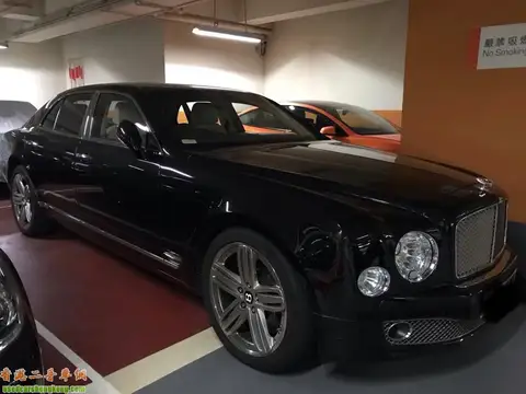 Bentley Mulsanne V8