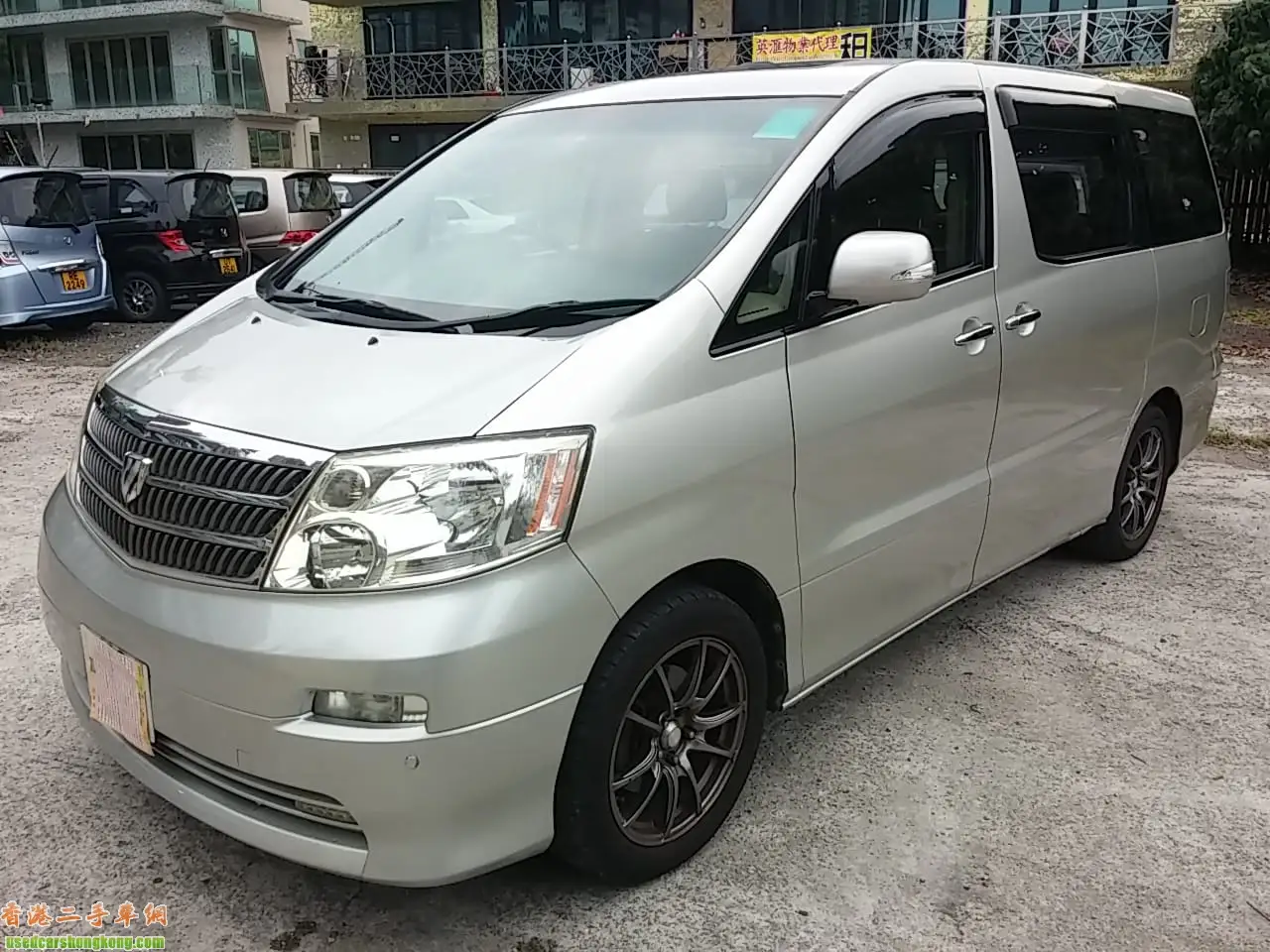 Toyota Alphard NH10: Legenda Mewah yang Tak Lekang Oleh Waktu