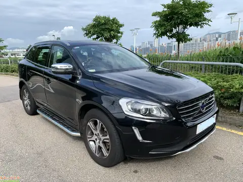 Volvo XC60  簡評	 0首、黑色、38xxxkm、15登記、Turbo+/-波、天幕、雙電皮坐尾門、自動安全急煞系統、保養佳、牌費2021/2