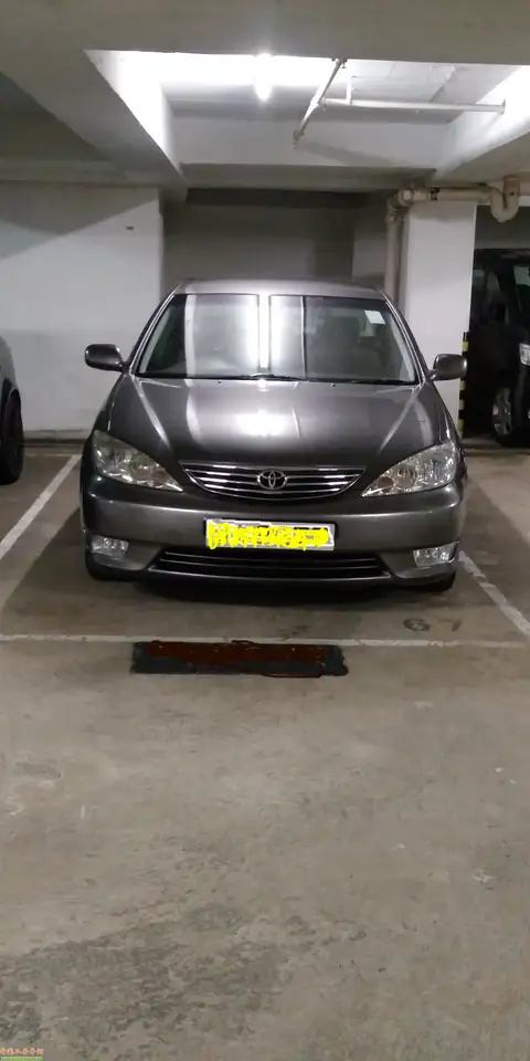 Toyota Camry 