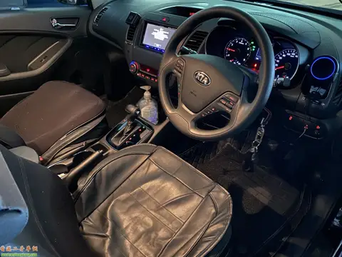 Kia Cerato 2.0 MPI 