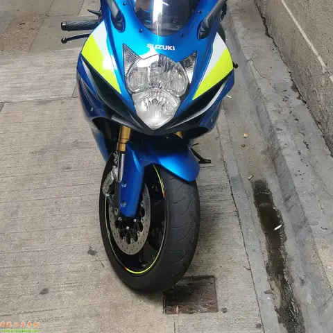 Suzuki  r750