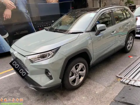 Toyota Rav4 DELUXE