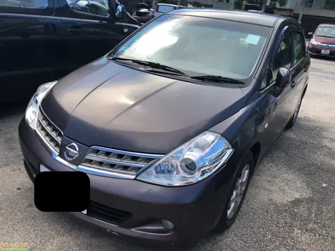 日產 Tiida Deluxe