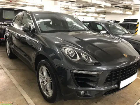 Porsche Macan 