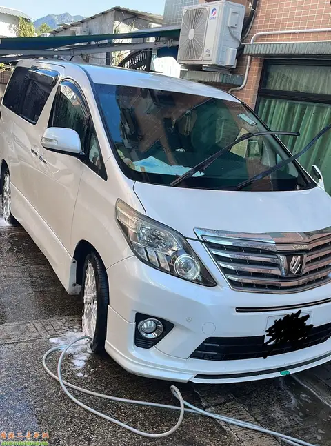 Toyota Alphard 2.4