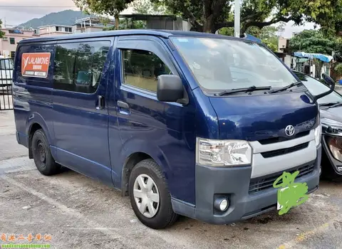 Toyota Hiace 2015
