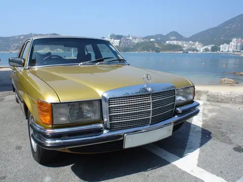 Mercedes Benz S-Class S320 1975 Mercedes Benz 280S