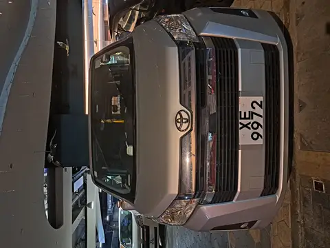 豐田 Hiace 2755cc