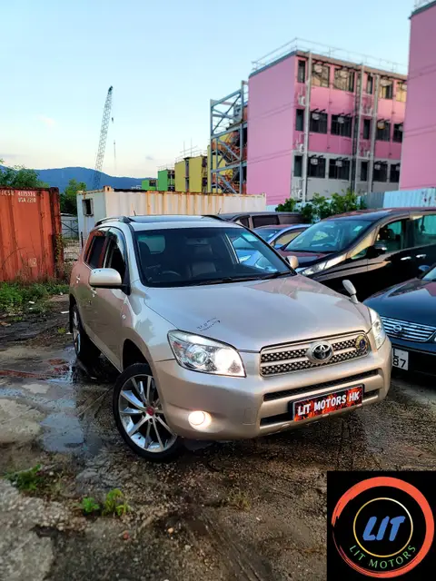 Toyota Rav4 DELUXE 2.0 AT