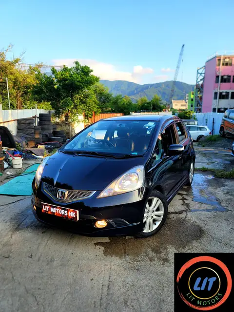 Honda Jazz DELUXE FIT GE6 1.3 AT