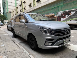 SsangYong Stavic S1