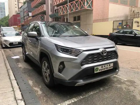 Toyota Rav4 DELUXE