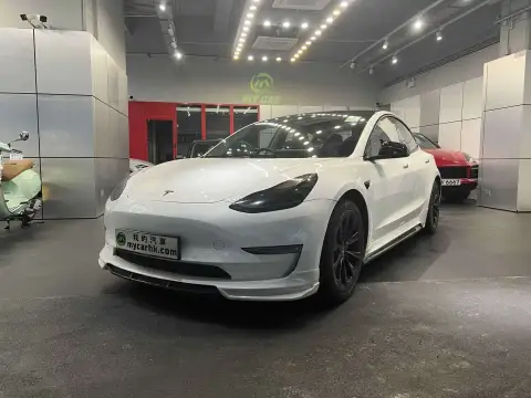 Tesla Model 3 LR