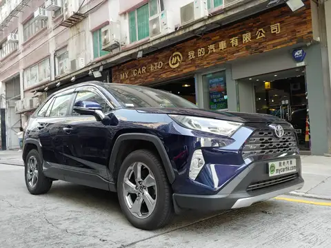 Toyota Rav4 DELUXE