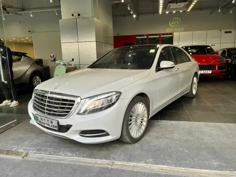 Mercedes Benz S-Class S500 V222