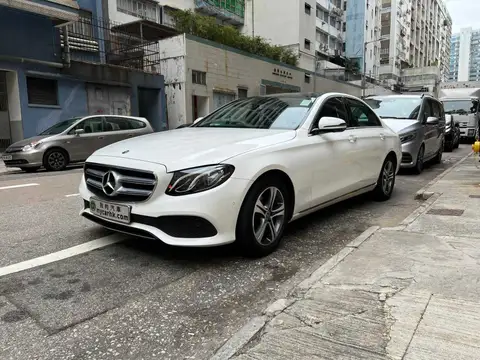 Mercedes Benz E-Class E200 AVANTGARDE