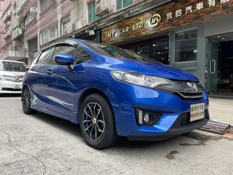 Honda FIT HYBRID GP5 S