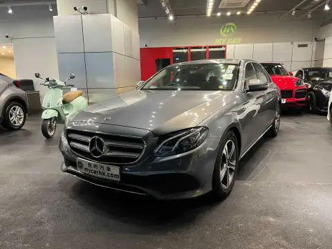 Mercedes Benz E-Class E200