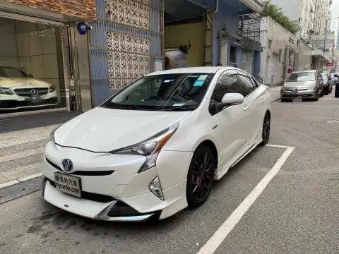 Toyota Prius 1.8 HYBRID
