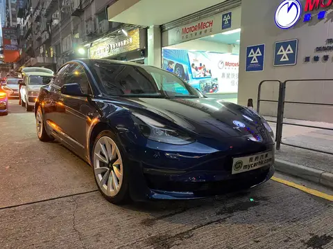 Tesla Model 3 LONG RANGE