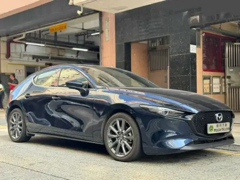 萬事得 3 HATCHBACK