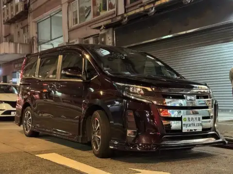 Toyota Noah 80 DELUXE