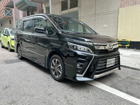 Toyota Voxy ZS