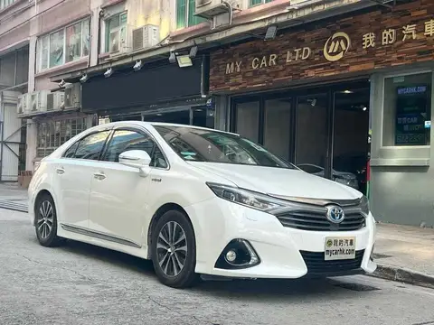 Toyota Sienna SAI HYBRID