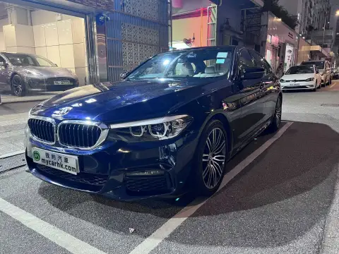 BMW 5 Series 520i 520i M SPORT