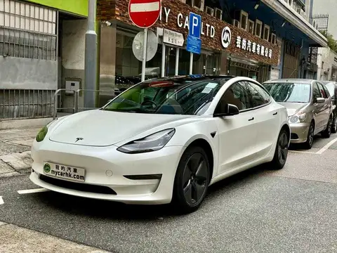 Tesla Model 3 LONG RANGE