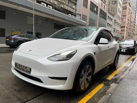 Tesla Model Y SR