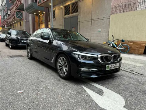 BMW 5 Series 520i