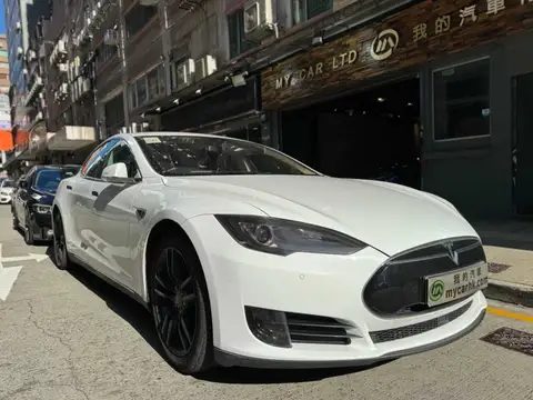 Tesla Model S 70D