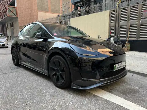 Tesla Model Y SR
