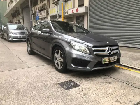 Mercedes Benz GLA-Class GLA 200 GLA200 AMG