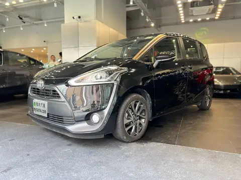 豐田 Sienta