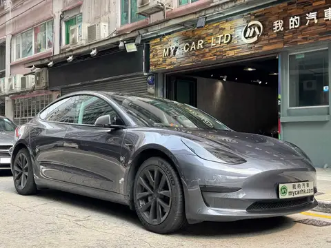 Tesla Model 3 SR