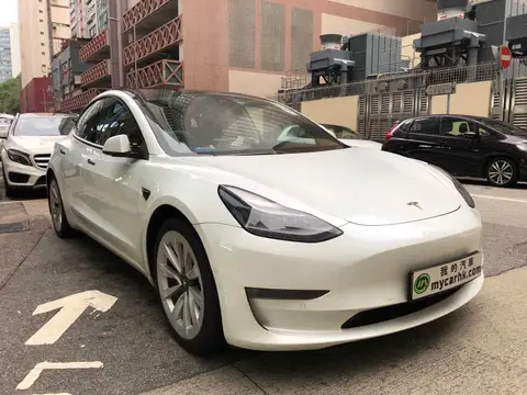 Tesla Model 3 LONG RANGE