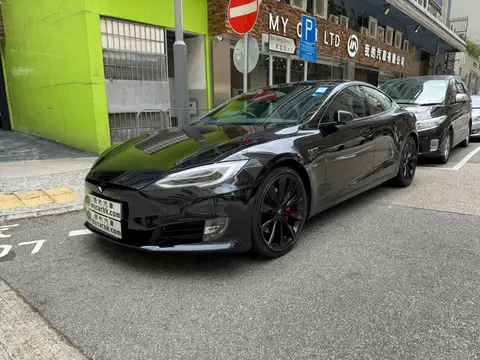 Tesla Model S P90D