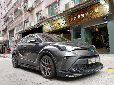Toyota C-HR  CHR HYBRID TRD