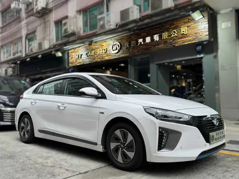 現代 Ioniq HYBRID