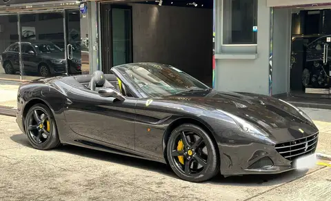Ferrari California California T