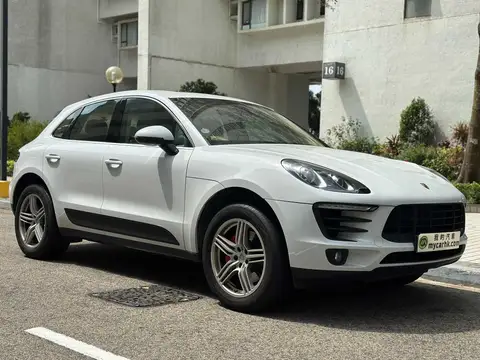 Porsche Macan S