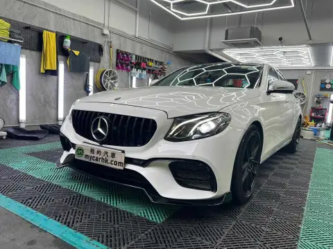 Mercedes Benz E-Class E200 AVANTGARDE