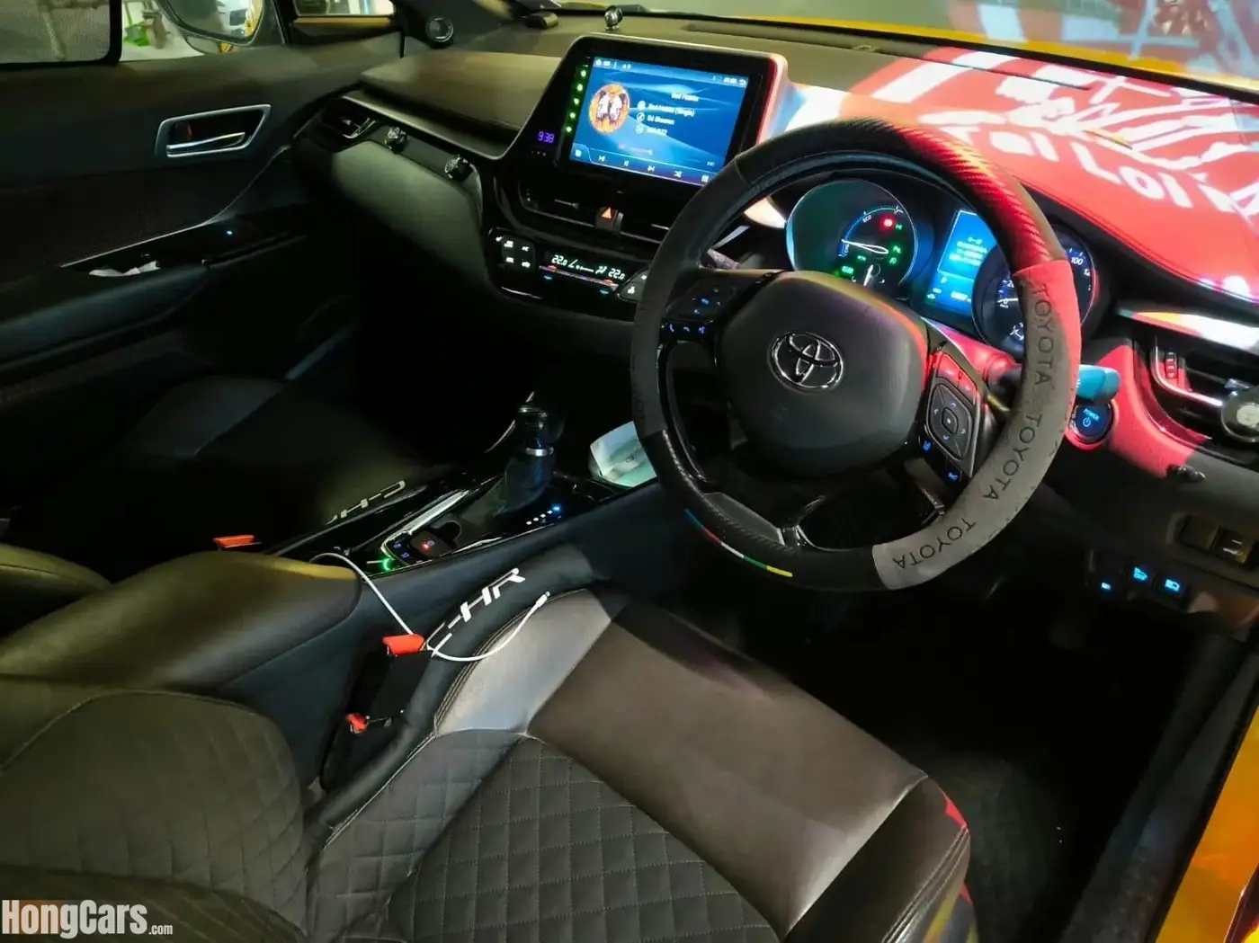 2017年 二手Toyota C-HR Hybrid 出售 #1