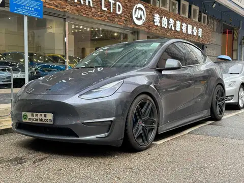 Tesla Model Y SR