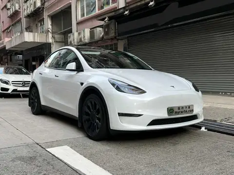 Tesla Model Y LONG RANGE
