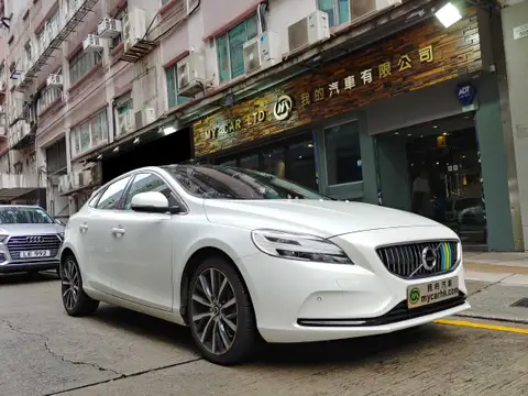 Volvo V40 T4 INSCRIPTION