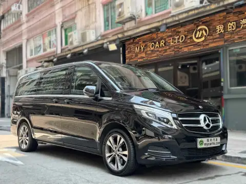 Mercedes Benz V-Class V260